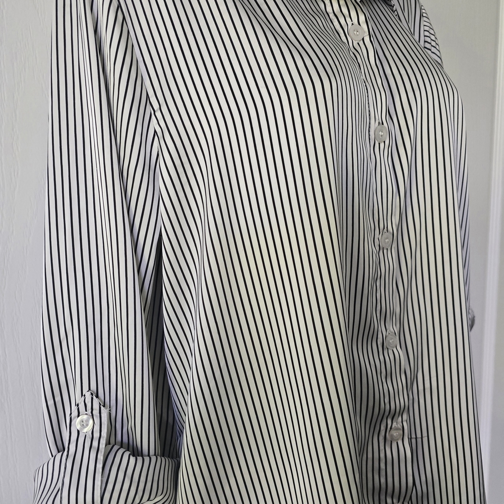 Silky Feel Classic Striped Roll Tab, Button-Up Blouse - Size Medium Petite